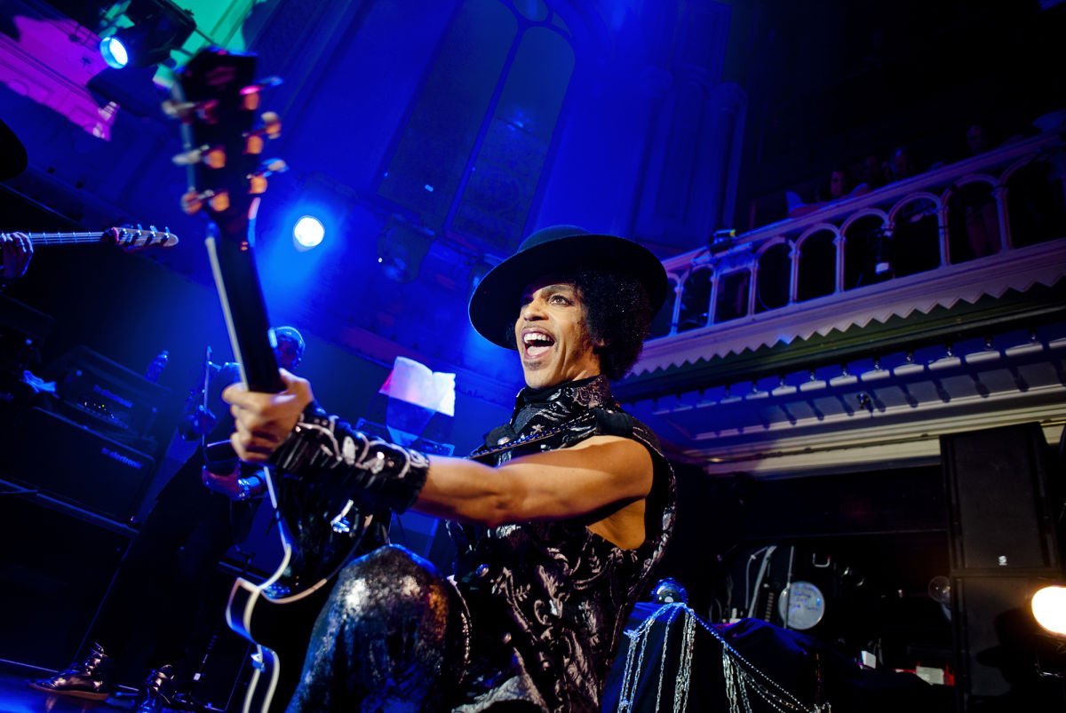 Larson-DancingtoPrince-1200