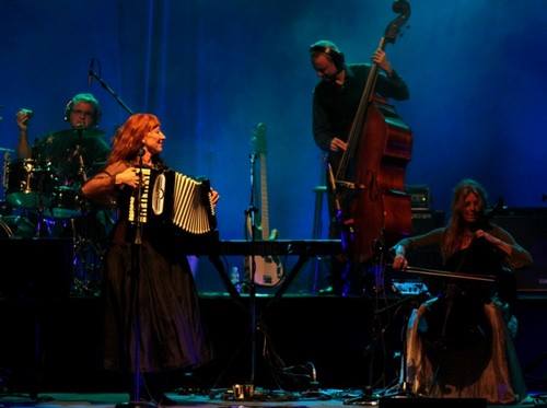 1922010_10151998320761656_829516432_n