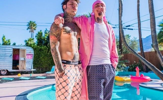 Fedez & J-Ax ancora insieme con ITALIANA e poi un concerto allo Stadio Meazza con tanti ospiti