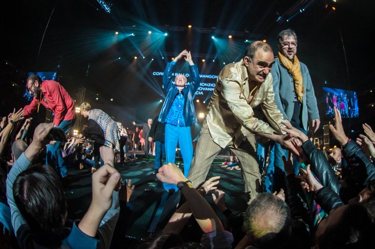 Elio e Le Storie Tese: questa sera l’ultimo concerto al Collisioni Festival di Barolo – Alla band si unirà anche Rocco Tanica e altri ospiti