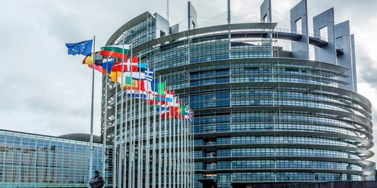 SIAE chiede all’UE di proteggere la creatività dallo strapotere dei giganti del Web