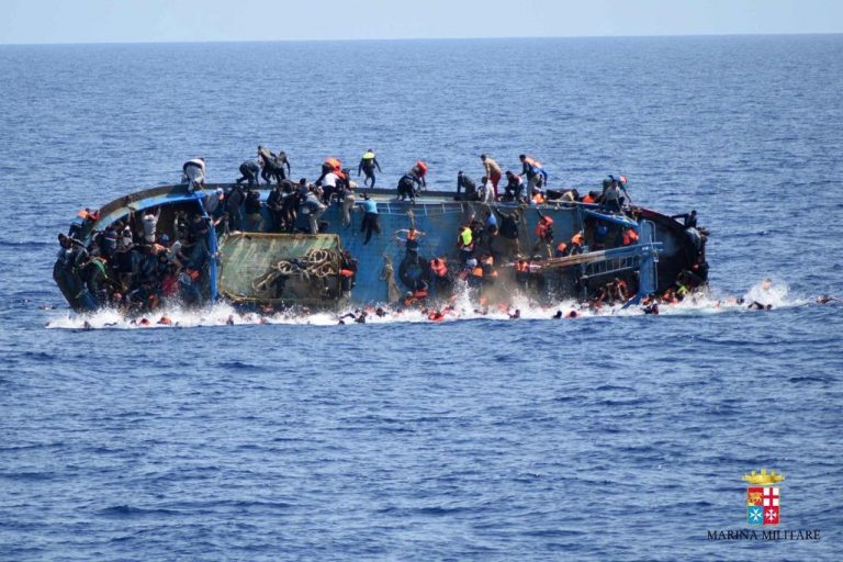 OPEN, un concerto contro la barbaria dei porti chiusi