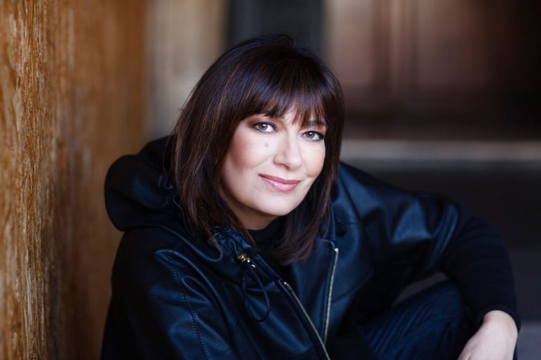 Mariella Nava esce con “Povero Dio” – INTERVISTA