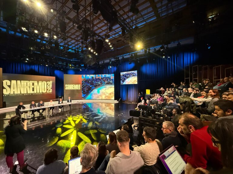 Sanremo 2025: PREASCOLTI dei brani in gara al prossimo Festival