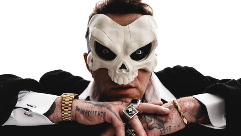 SALMO ANNUNCIA L’ALBUM “HELLVISBACK 10 YEARS LATER” CON TRE INEDITI